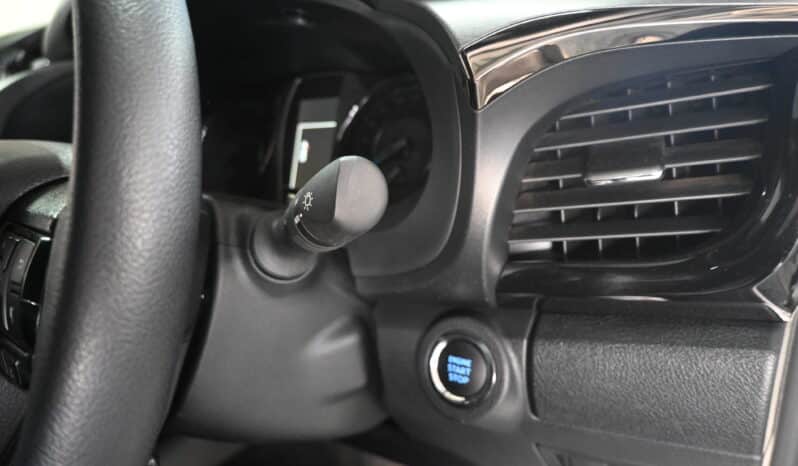 TOYOTA HILUX 2.8GD-6 RB LEGEND A/T E/C full