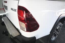 TOYOTA HILUX 2.8GD-6 RB RAIDER 4X4 A/T P/U E/C LEG50 full