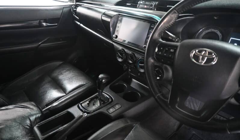 TOYOTA HILUX 2.8GD-6 RB RAIDER 4X4 A/T P/U E/C LEG50 full