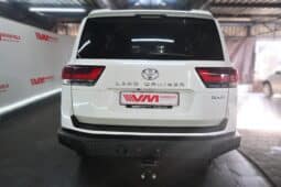 TOYOTA LAND CRUISER 300 V6 3.3D GX-R full