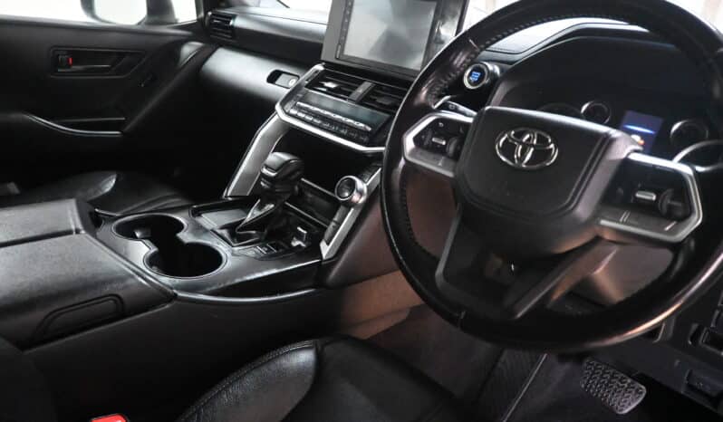 TOYOTA LAND CRUISER 300 V6 3.3D GX-R full