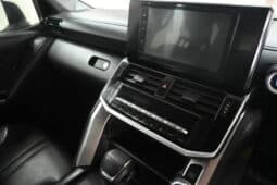 TOYOTA LAND CRUISER 300 V6 3.3D GX-R full