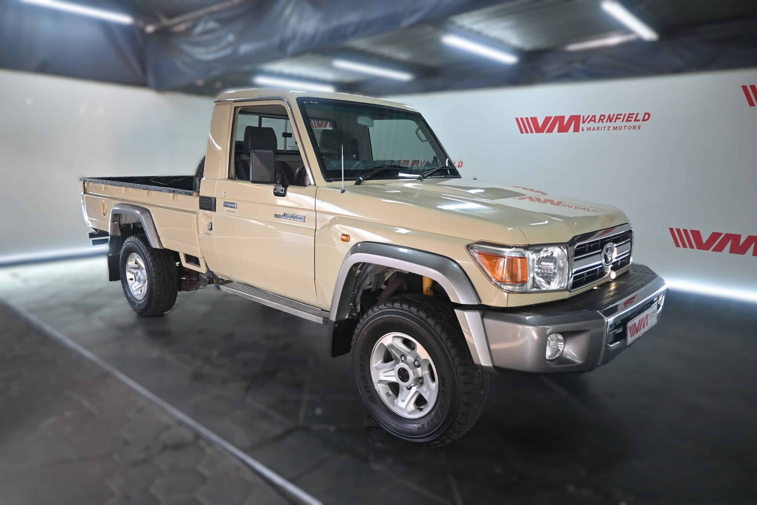 TOYOTA LAND CRUISER 79 4.2D P/U S/C