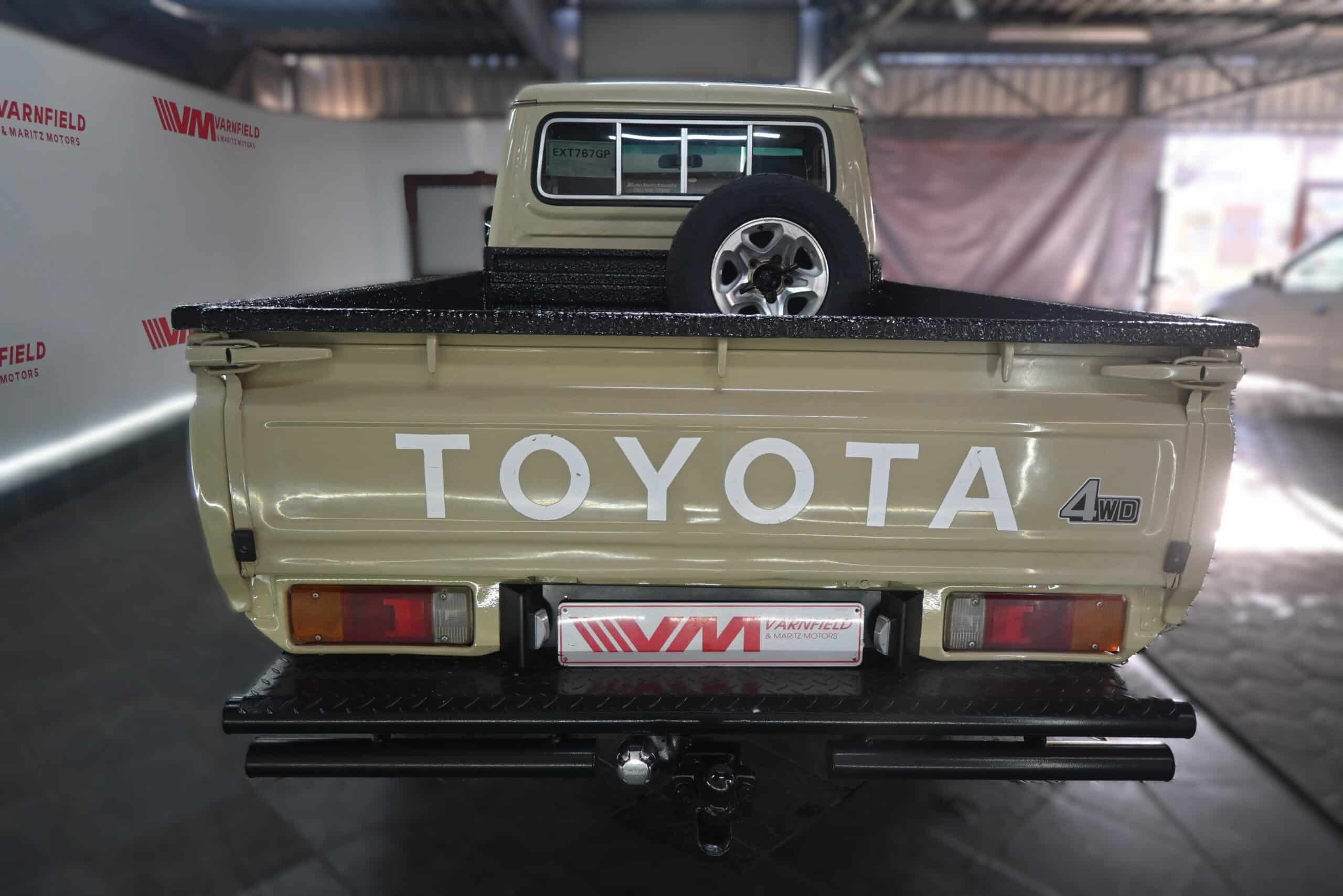 TOYOTA LAND CRUISER 79 4.2D P/U S/C