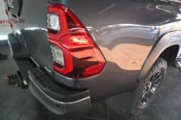 TOYOTA HILUX 2.8GD-6 RB LEGEND 4X4 E/C AT full