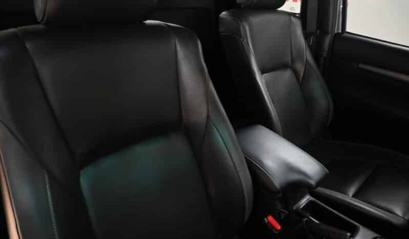 TOYOTA HILUX 2.8GD-6 RB LEGEND 4X4 E/C AT full