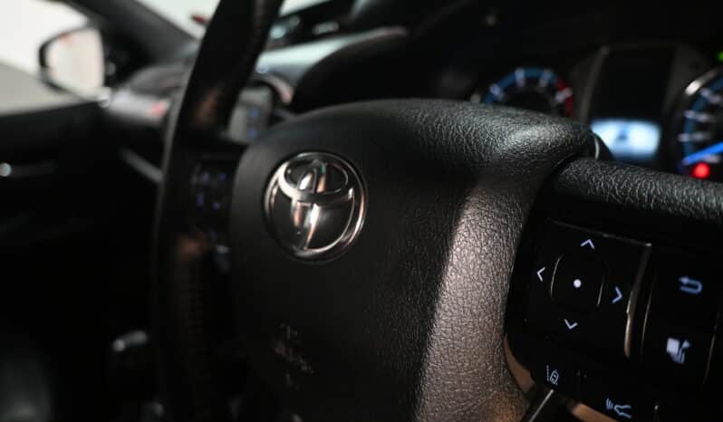TOYOTA HILUX 2.8GD-6 RB LEGEND 4X4 E/C AT full