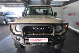 TOYOTA LAND CRUISER 79 4.5D P/U S/C V8 full