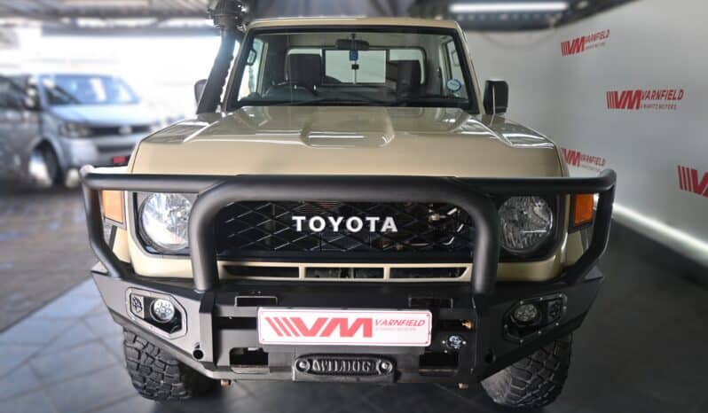 TOYOTA LAND CRUISER 79 4.5D P/U S/C V8 full