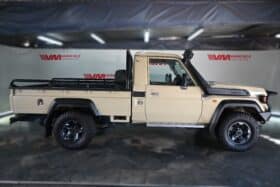 TOYOTA LAND CRUISER 79 4.5D P/U S/C V8