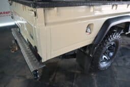 TOYOTA LAND CRUISER 79 4.5D P/U S/C V8 full