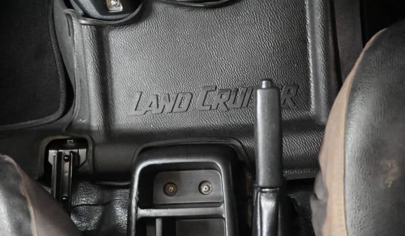 TOYOTA LAND CRUISER 79 4.5D P/U S/C V8 full