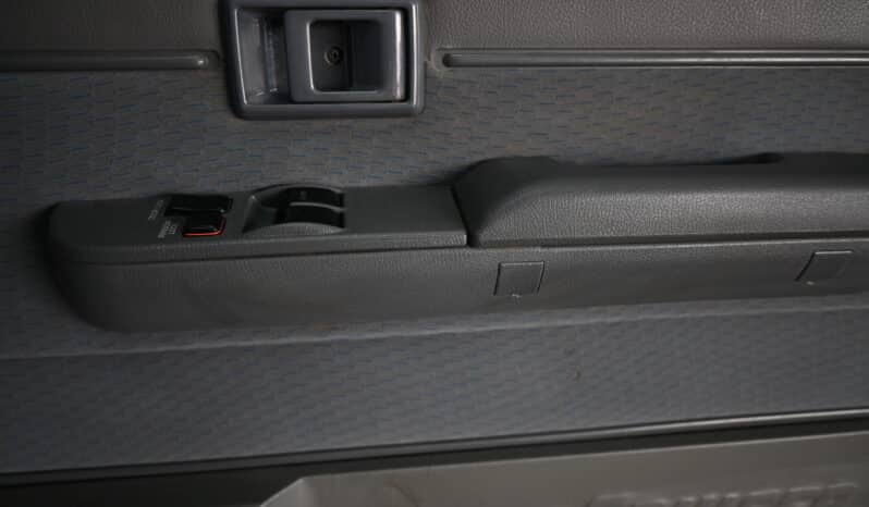 TOYOTA LAND CRUISER 79 4.5D P/U S/C V8 full