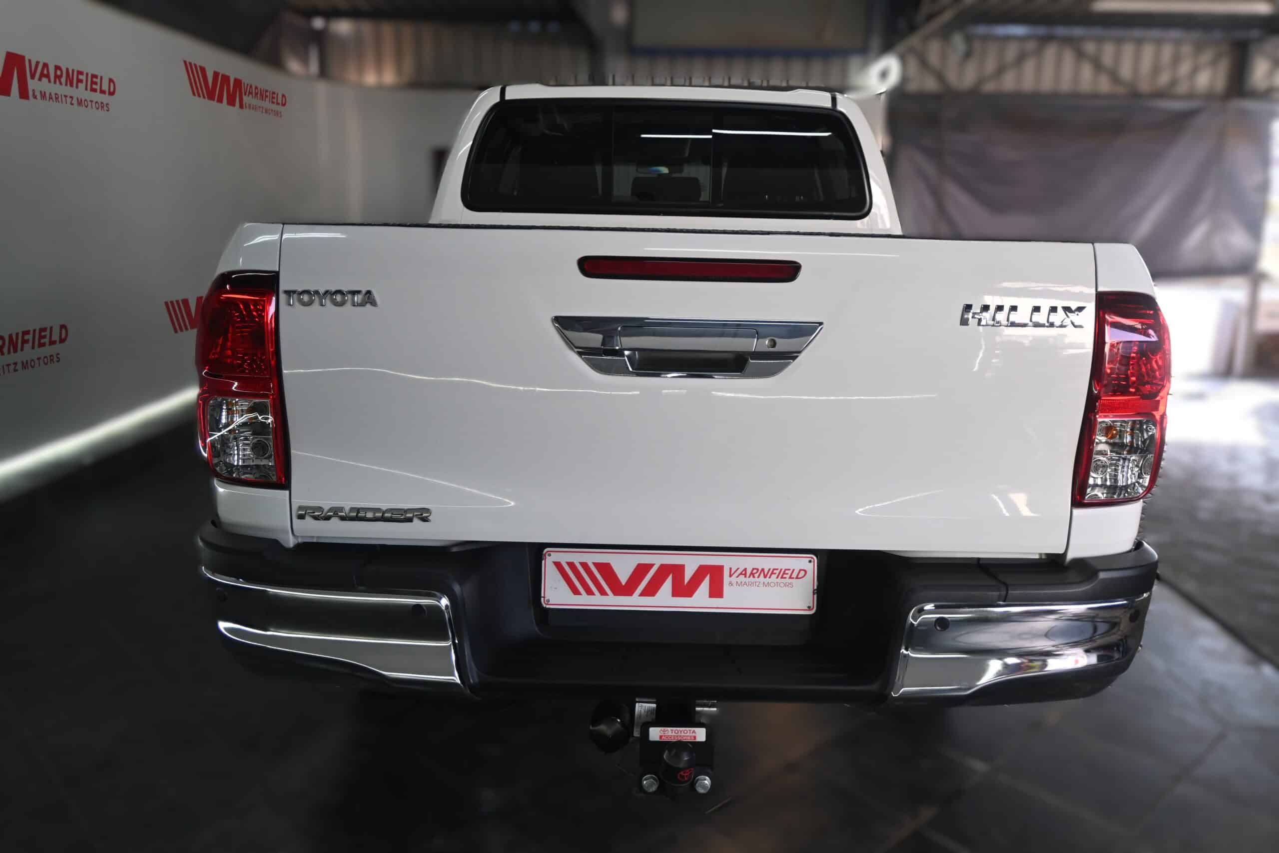 TOYOTA HILUX 2.4GD-6 RB RAIDER A/T P/U D/C