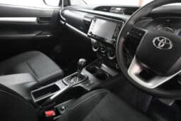 TOYOTA HILUX 2.4GD-6 RB RAIDER A/T P/U D/C full