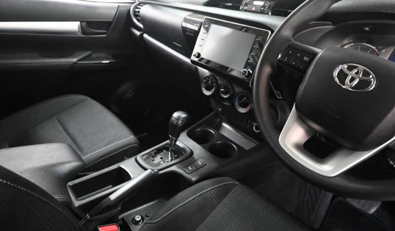 TOYOTA HILUX 2.4GD-6 RB RAIDER A/T P/U D/C full