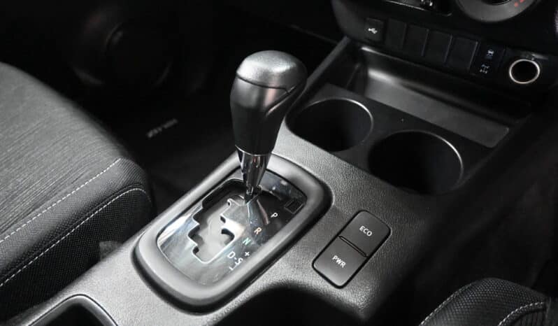 TOYOTA HILUX 2.4GD-6 RB RAIDER A/T P/U D/C full