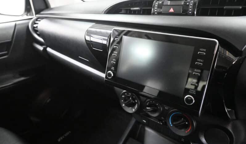 TOYOTA HILUX 2.4GD-6 RB RAIDER A/T P/U D/C full