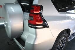 TOYOTA LAND CRUISER PRADO VX-L 2.8GD A/T full