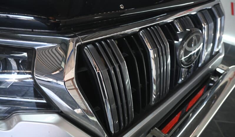 TOYOTA LAND CRUISER PRADO VX-L 2.8GD A/T full