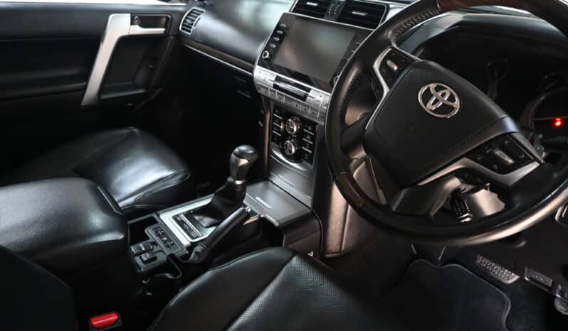 TOYOTA LAND CRUISER PRADO VX-L 2.8GD A/T full