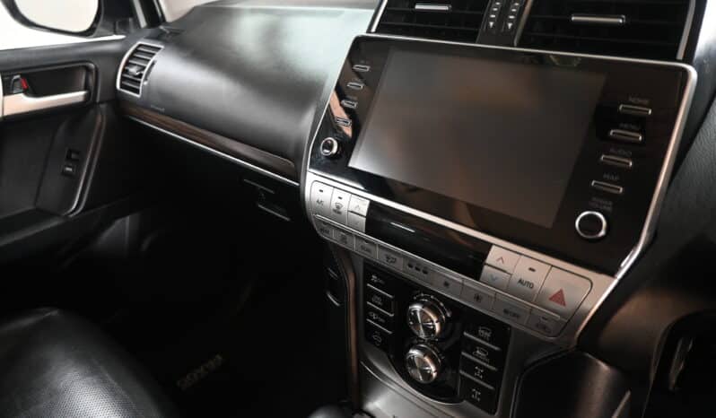 TOYOTA LAND CRUISER PRADO VX-L 2.8GD A/T full