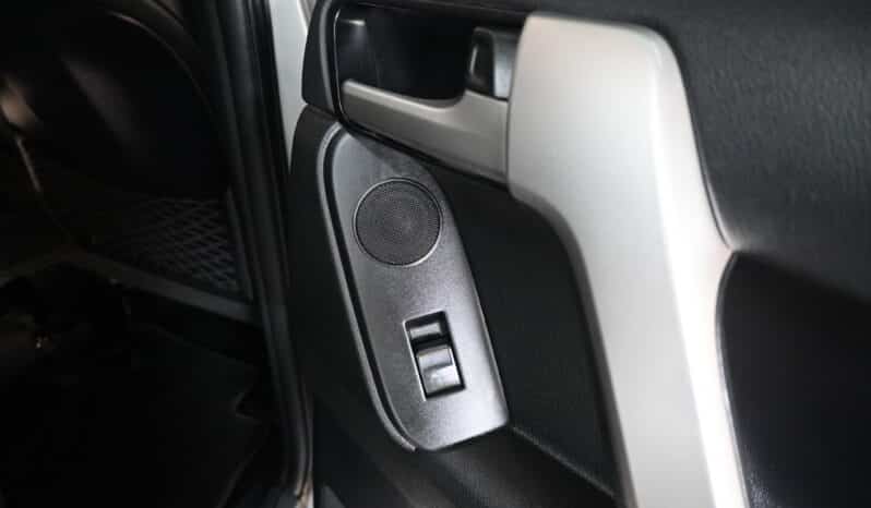 TOYOTA LAND CRUISER PRADO VX-L 2.8GD A/T full