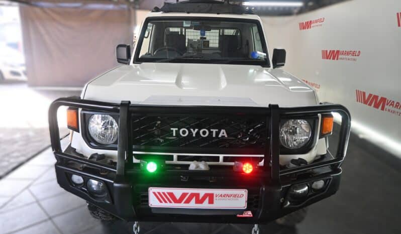 TOYOTA LAND CRUISER 79 4.2D P/U S/C (MINE SPEC) full