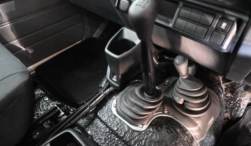 TOYOTA LAND CRUISER 79 4.2D P/U S/C (MINE SPEC) full