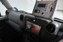 TOYOTA LAND CRUISER 79 4.2D P/U S/C (MINE SPEC) full