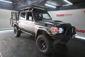 TOYOTA LAND CRUISER 79 4.5D P/U D/C