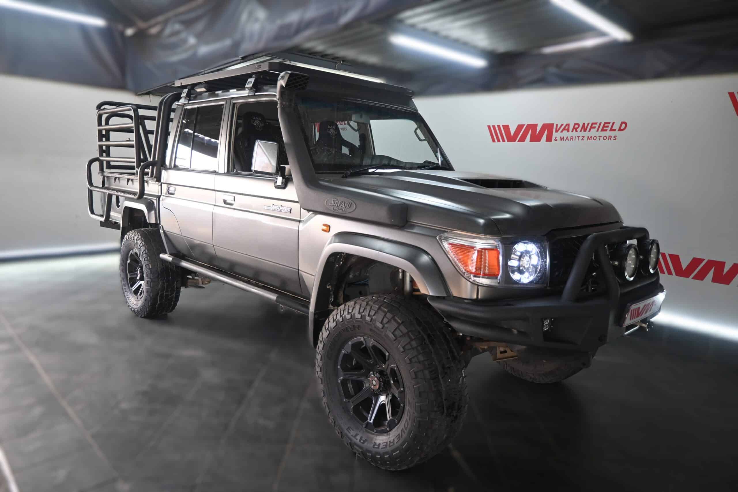 TOYOTA LAND CRUISER 79 4.5D P/U D/C