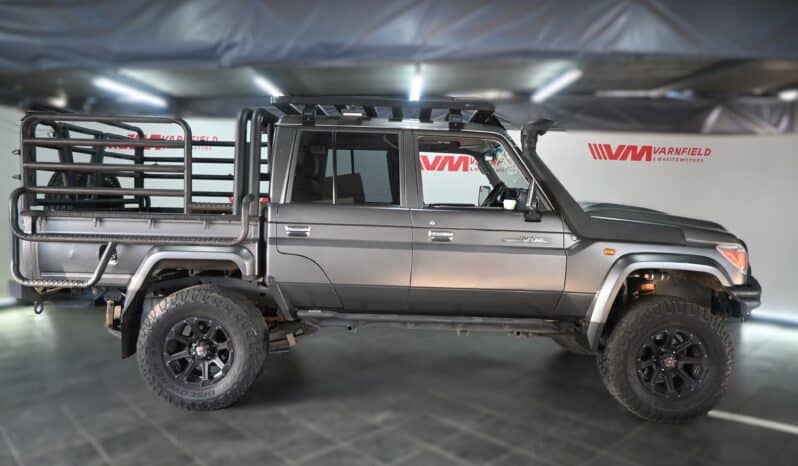 TOYOTA LAND CRUISER 79 4.5D P/U D/C full