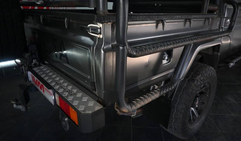 TOYOTA LAND CRUISER 79 4.5D P/U D/C full