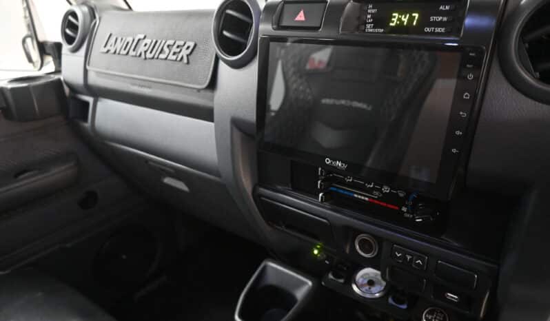TOYOTA LAND CRUISER 79 4.5D P/U D/C full
