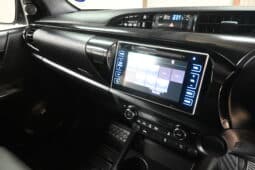 TOYOTA HILUX 2.8GD-6 RB RAIDER A/T D/C DAKAR full