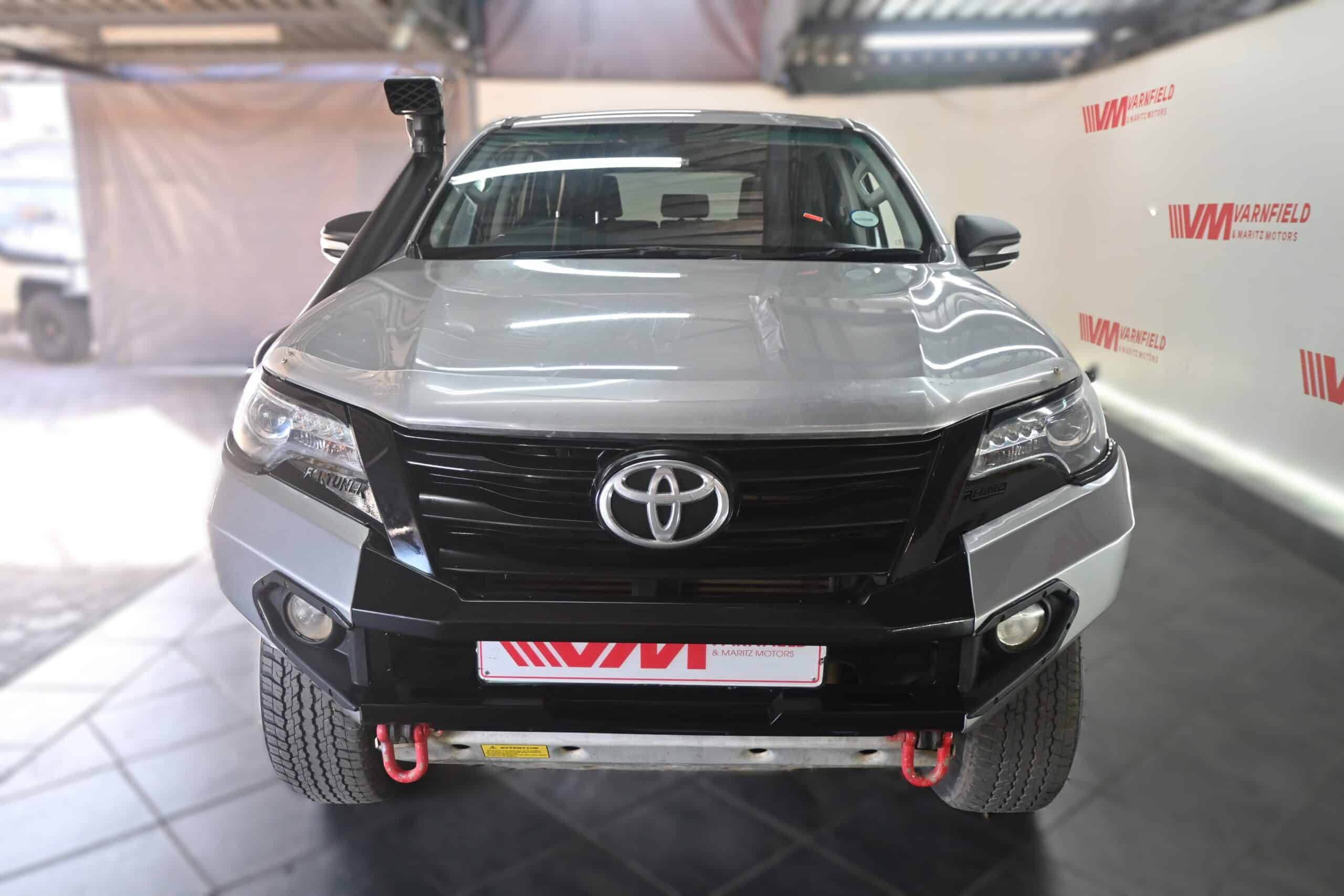 TOYOTA LAND CRUISER PRADO VX-L 2.8GD A/T
