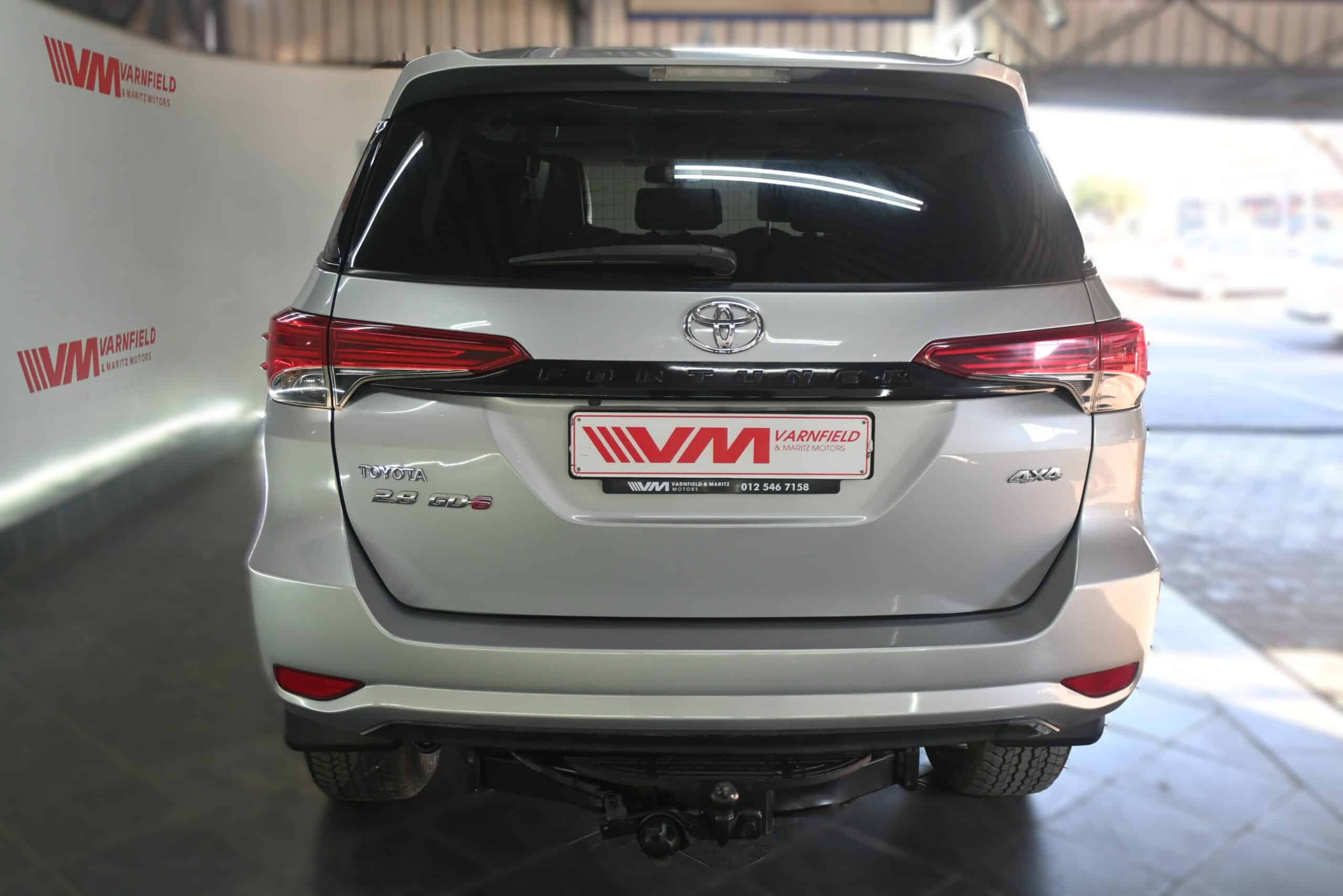TOYOTA LAND CRUISER PRADO VX-L 2.8GD A/T