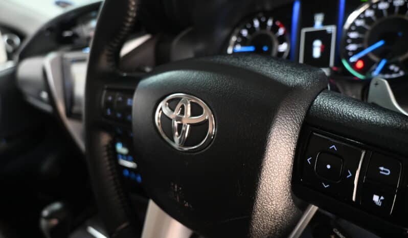 TOYOTA FORTUNER 2.8GD-6 4X4 A/T full