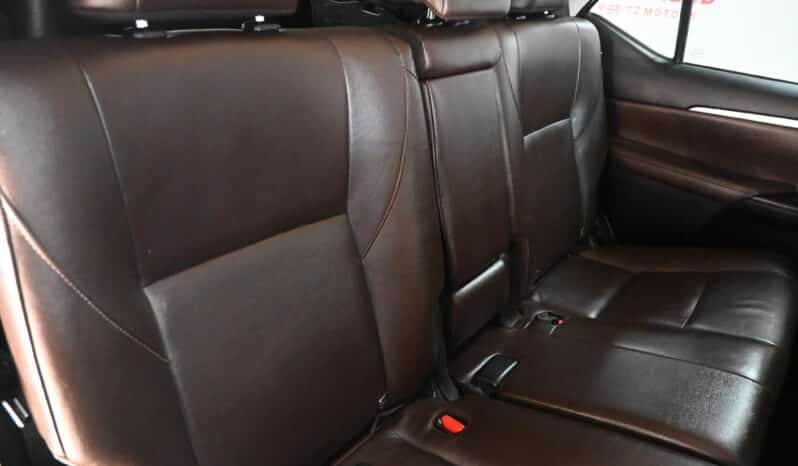 TOYOTA FORTUNER 2.8GD-6 4X4 A/T full