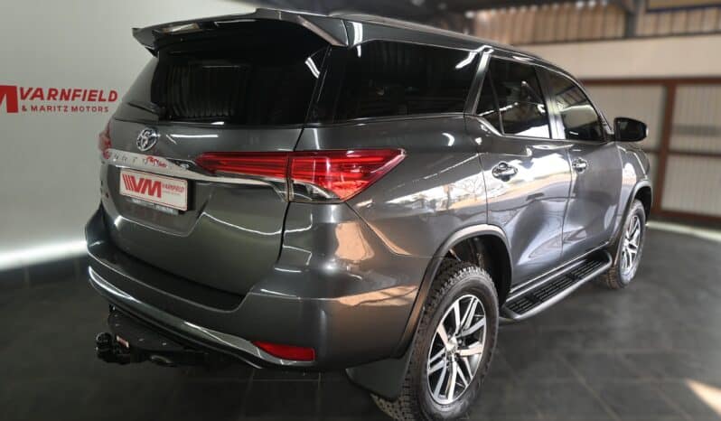 TOYOTA FORTUNER 2.8GD-6 RB A/T full