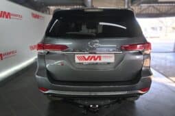 TOYOTA FORTUNER 2.8GD-6 RB A/T full