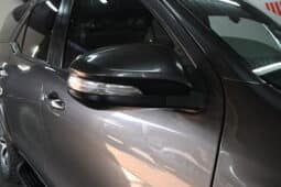 TOYOTA FORTUNER 2.8GD-6 RB A/T full