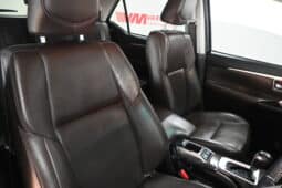 TOYOTA FORTUNER 2.8GD-6 RB A/T full