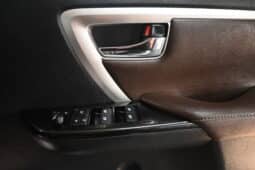 TOYOTA FORTUNER 2.8GD-6 RB A/T full