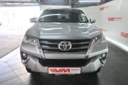 TOYOTA FORTUNER 2.4GD-6 RB A/T full