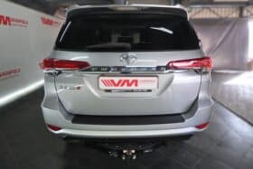 TOYOTA FORTUNER 2.4GD-6 RB A/T