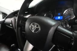 TOYOTA FORTUNER 2.4GD-6 RB A/T full