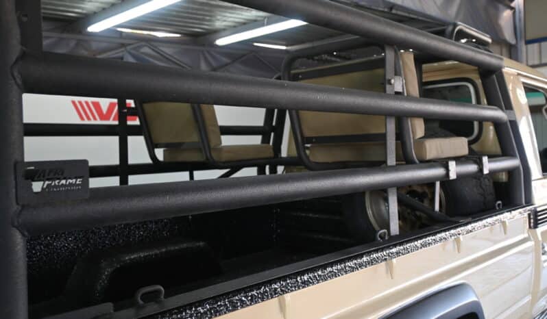 TOYOTA LAND CRUISER 79 4.2D P/U S/C full