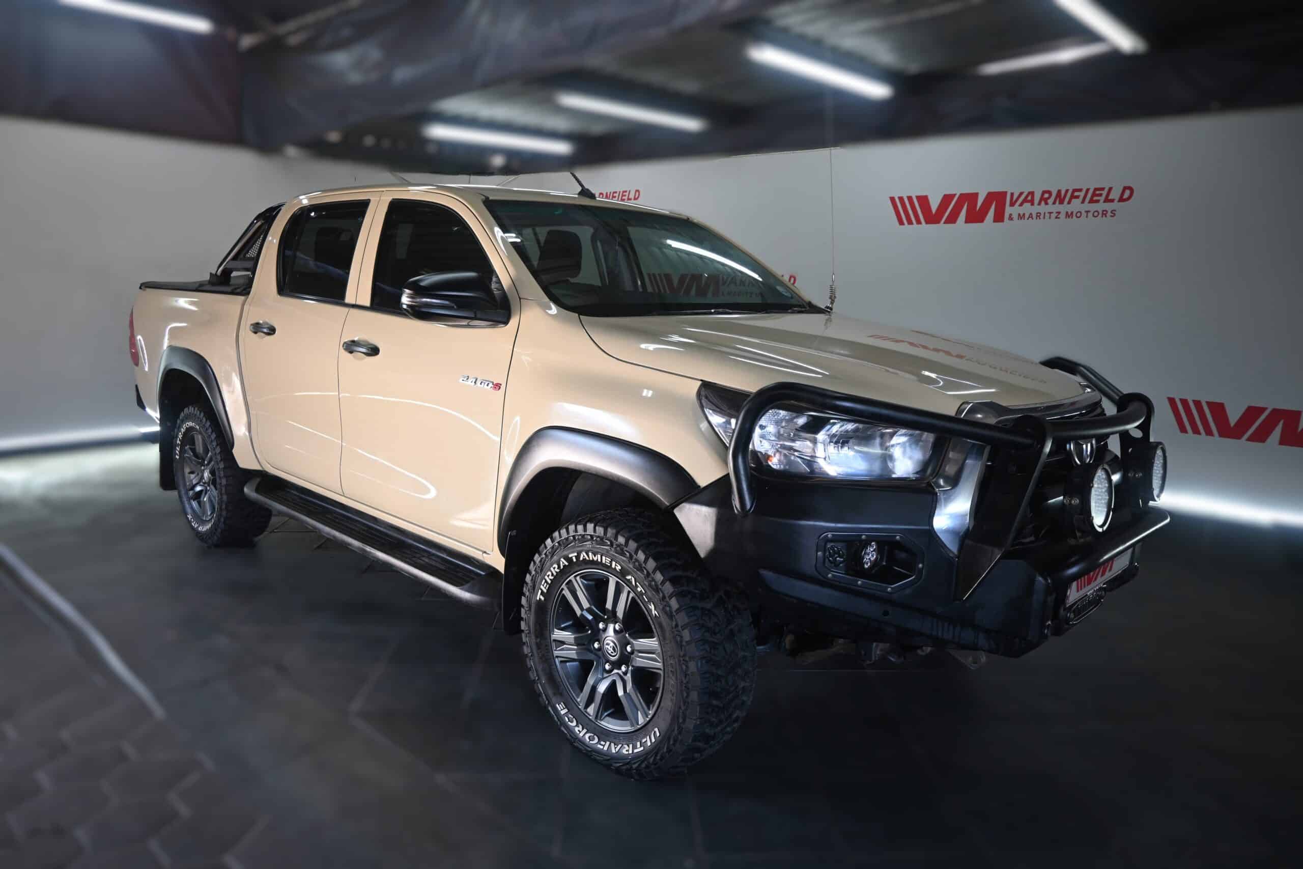 TOYOTA HILUX 2.4GD-6 RAIDER 4X4 P/U D/C